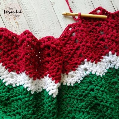 Merry and Bright Crochet Throw | Crochet Pattern | The Unraveled Mitten